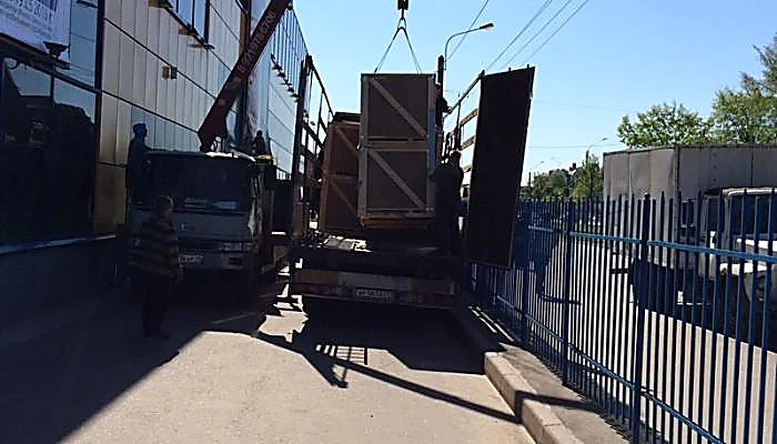 Разгрузка торгового оборудования